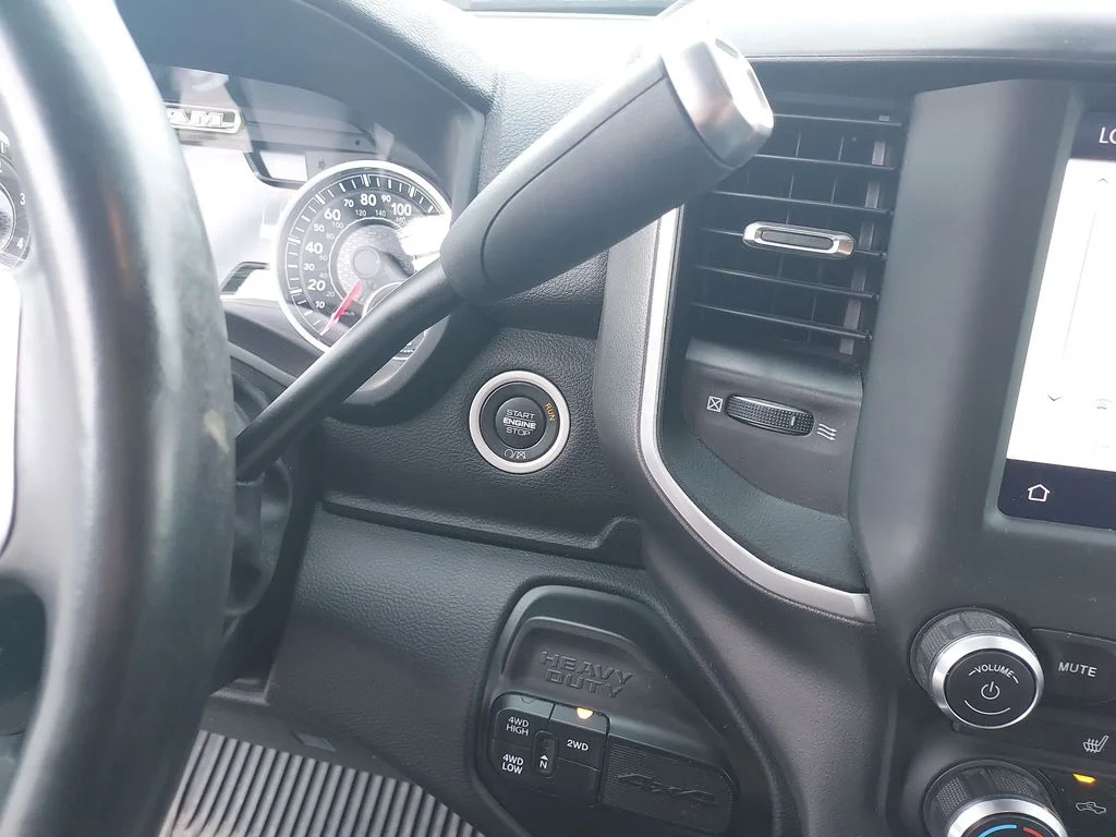 Used 2022 Silver Ram Big Horn image 25