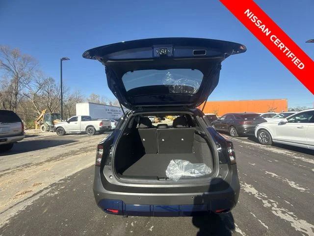 Used 2025 Blue Nissan SV image 22