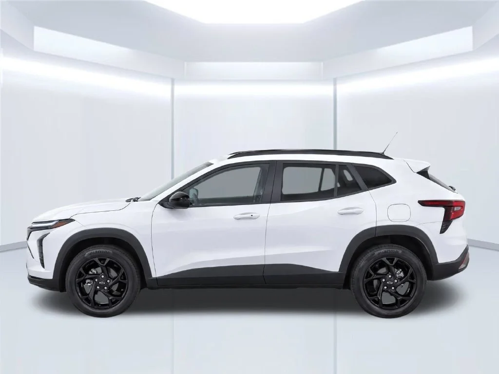 New 2026 White Chevrolet LT image 9