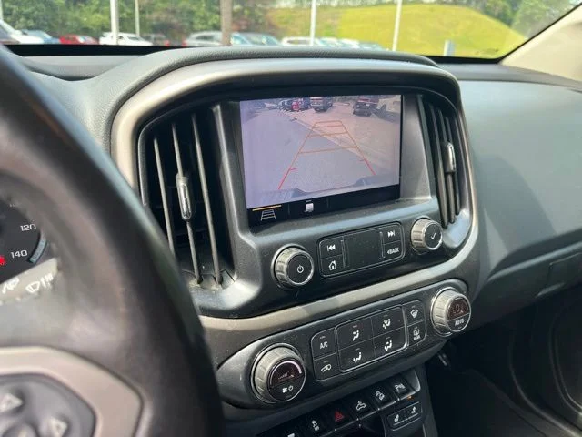 Used 2019 Red Chevrolet Z71 image 21