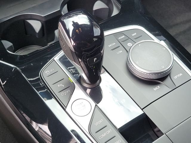 Used 2024 Gray BMW xDrive30i image 31