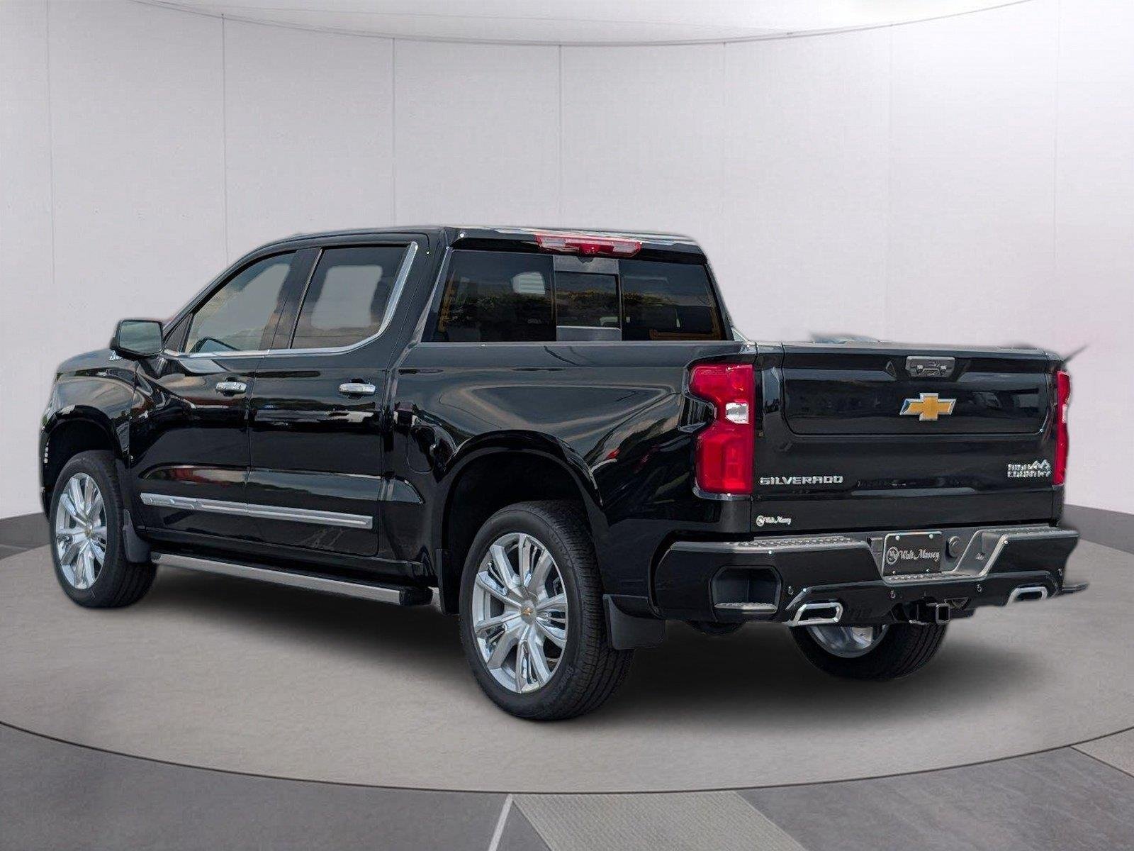 New 2026 Black Chevrolet High Country image 3