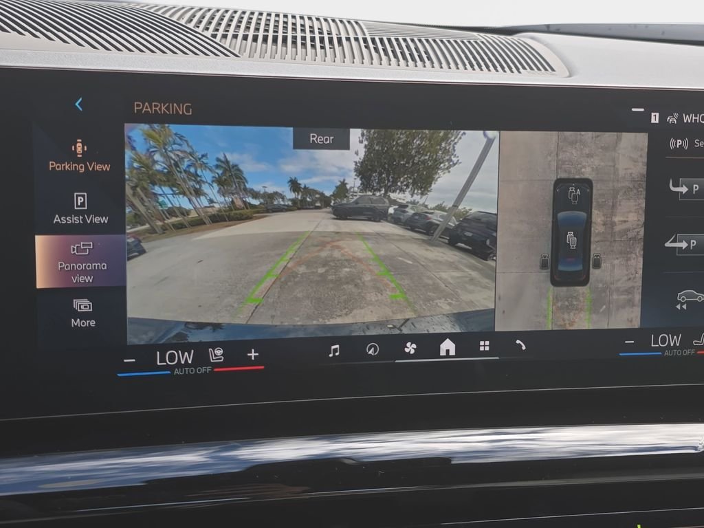 Used 2026 Dark Graphite Metallic BMW 530i image 17
