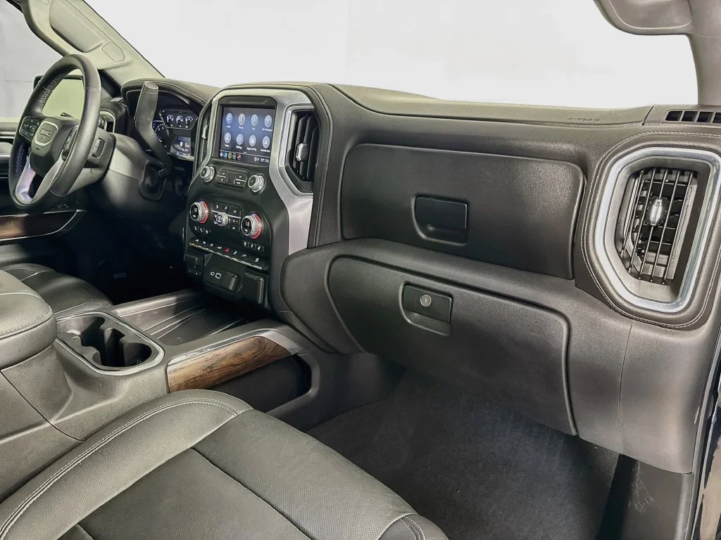 Used 2021 Black GMC SLT image 35