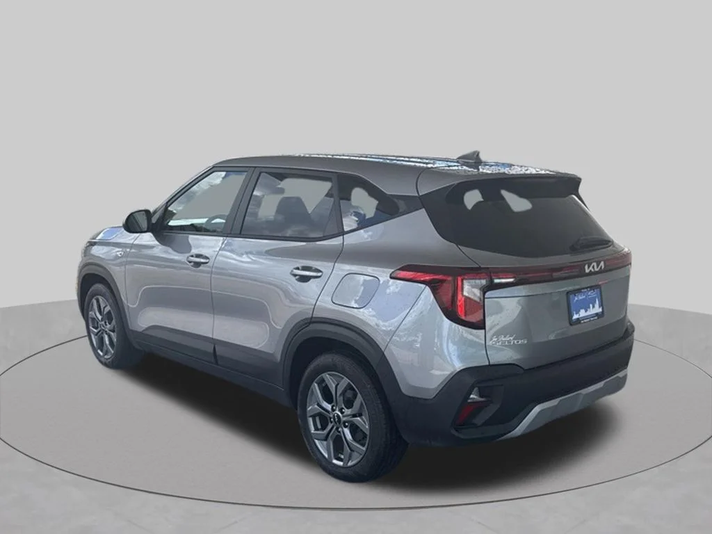 Used 2026 Gray Kia LX image 5