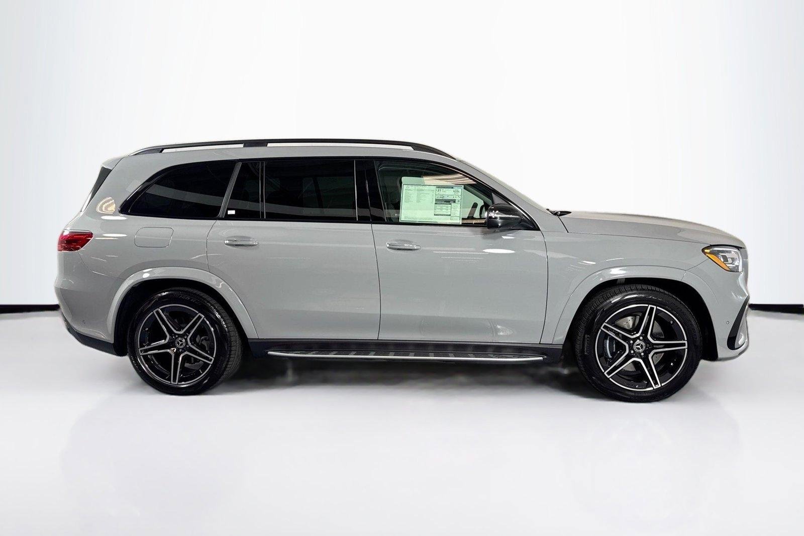New 2026 Manufaktur Alpine Grey Mercedes-Benz GLS 450 image 4