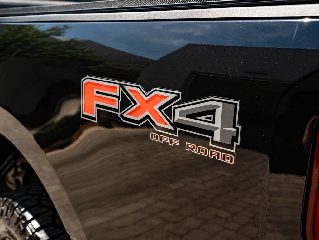 Used 2023 Agate Black Metallic Ford LARIAT image 21