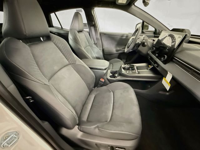 New 2026 Wind Chill Pearl Toyota XSE image 27