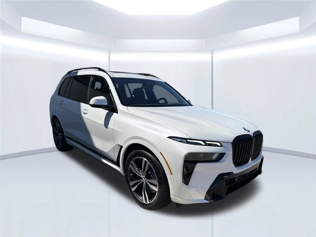 New 2027 White BMW xDrive40i image 8