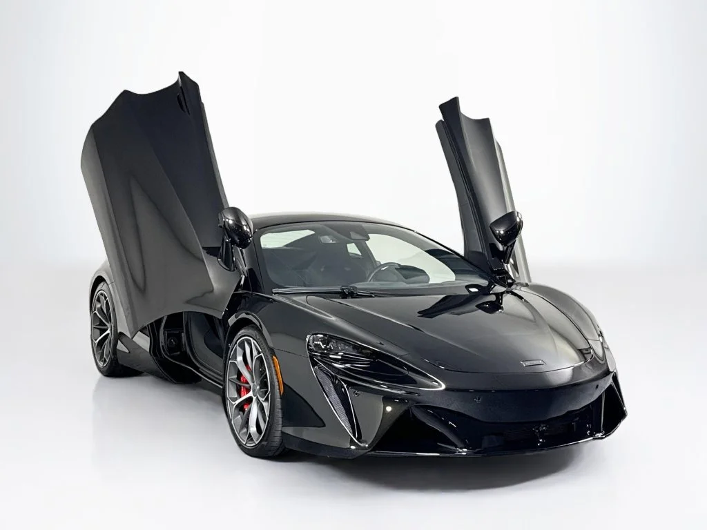 New 2026 Onyx Black McLaren  image 24