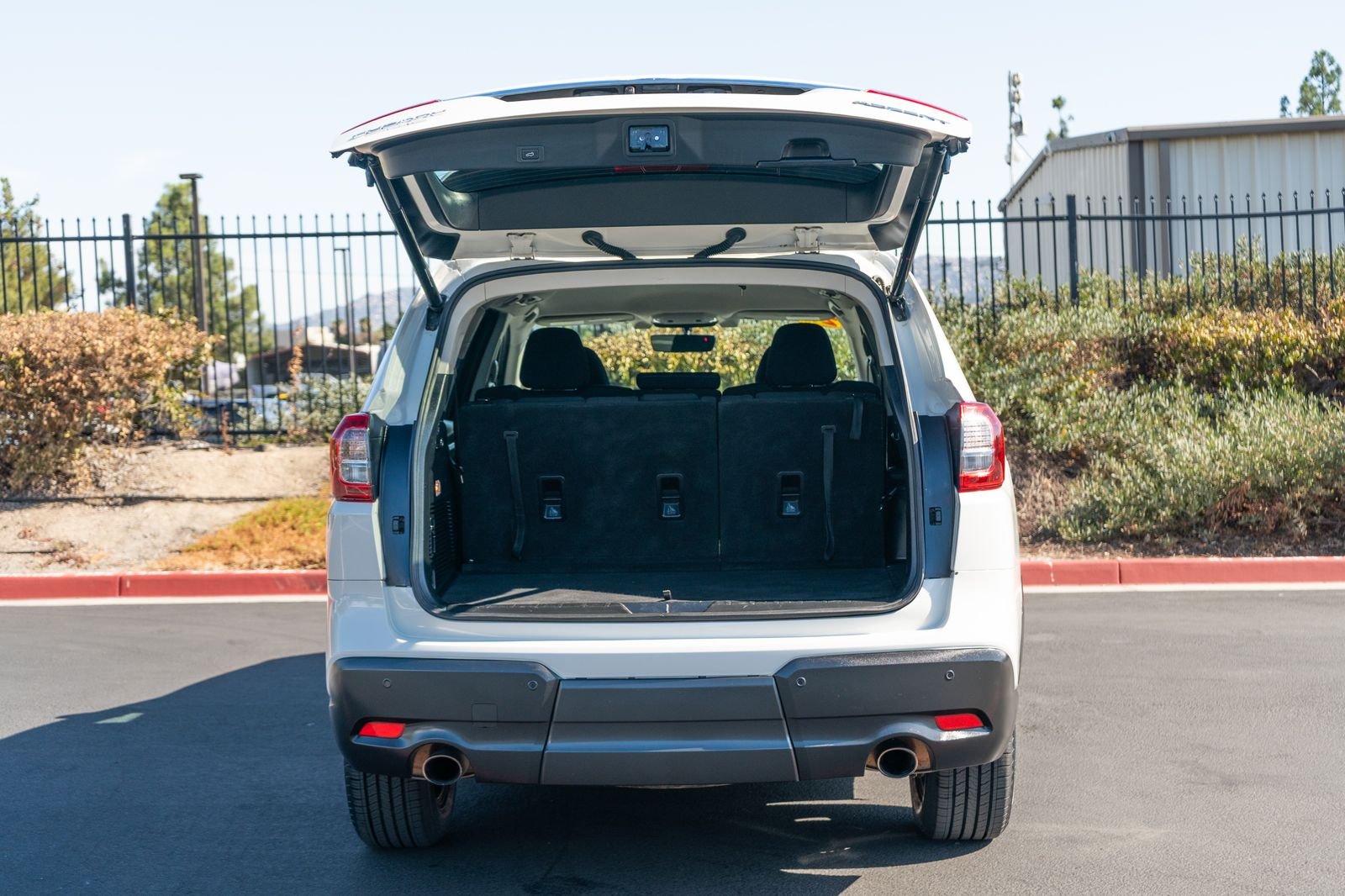 Used 2019 Crystal White Pearl Subaru Premium image 24