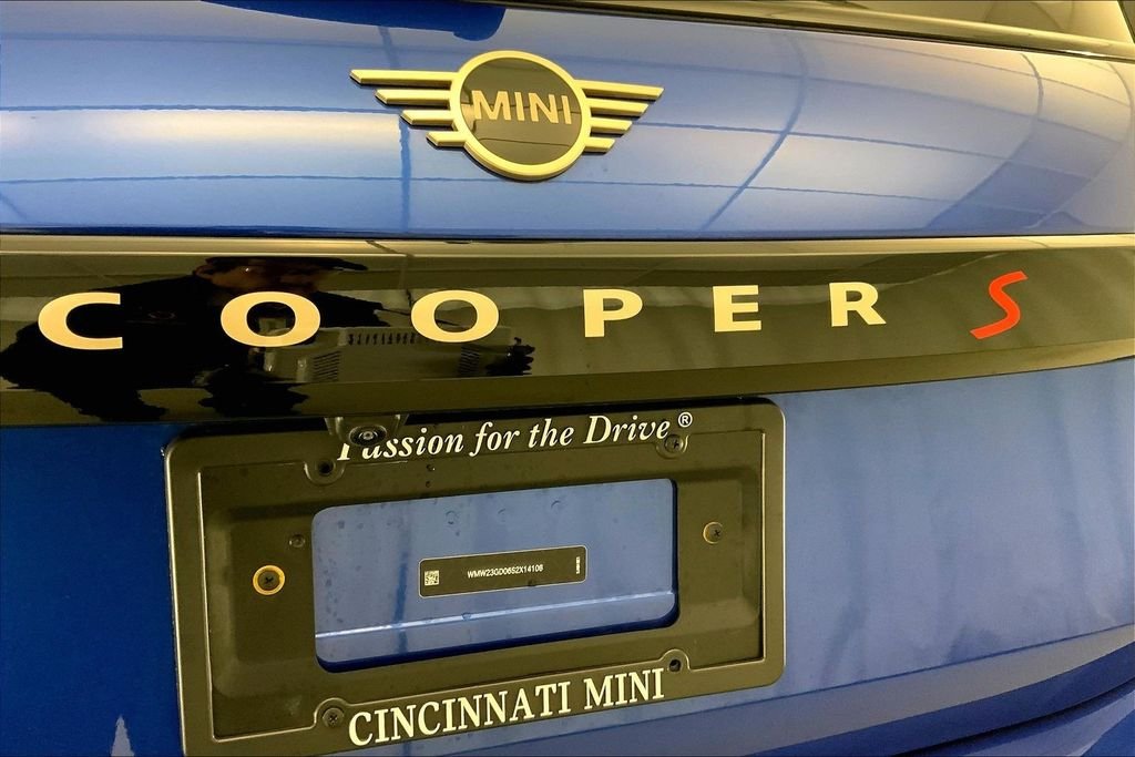 Used 2025 Blazing Blue Metallic MINI  image 30