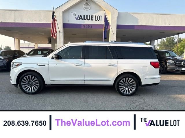 Used 2018 White Lincoln Reserve image 1
