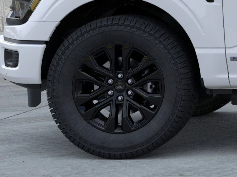 New 2026 Oxford White Ford XLT image 19