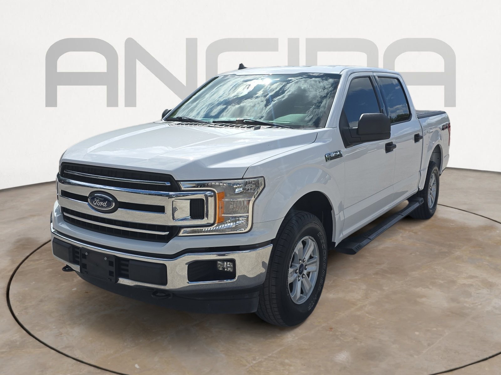 Used 2019 Oxford White Ford XLT image 6