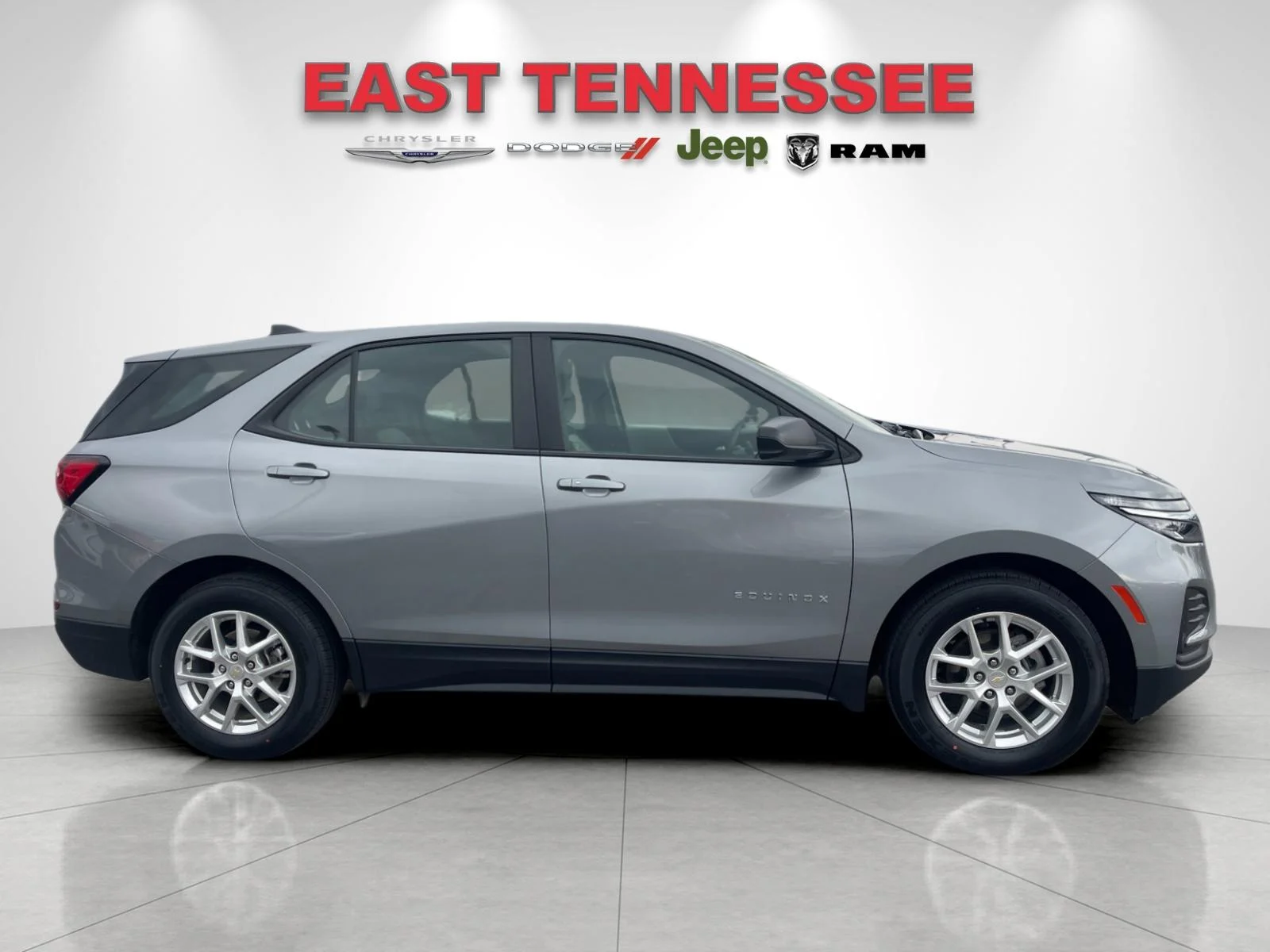 Used 2023 Chevrolet Equinox LS with VIN 3GNAXHEG5PL170752 for sale in Crossville, TN