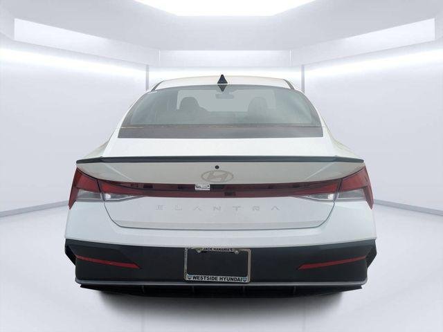 New 2026 White Hyundai SEL Sport image 4