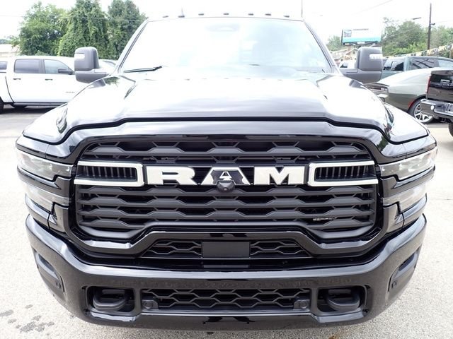 New 2026 Diamond Black Crystal Pearlcoat RAM Big Horn image 11