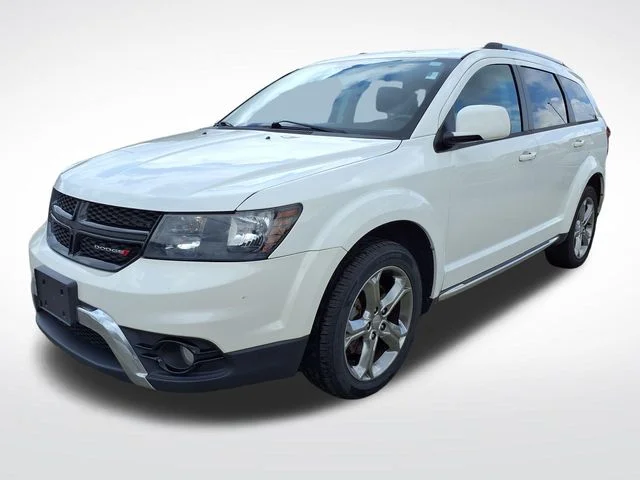 Used 2017 White Dodge Crossroad image 12