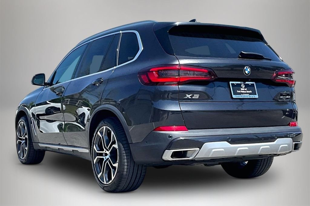 Used 2023 Gray BMW sDrive40i image 4