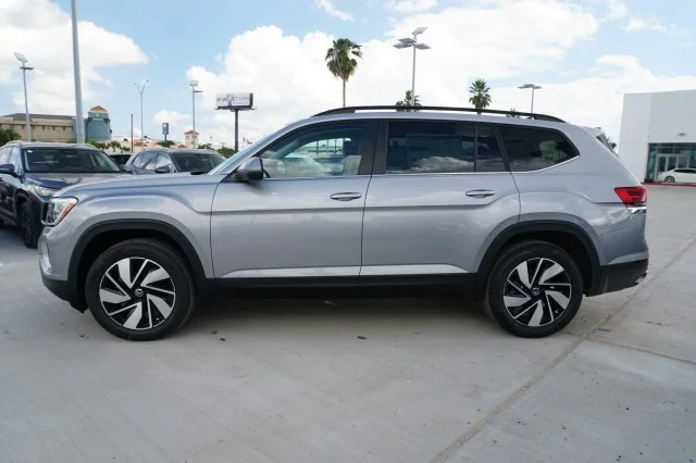 New 2026 Silver Mist Metallic Volkswagen 2.0T SE w/Technology image 10