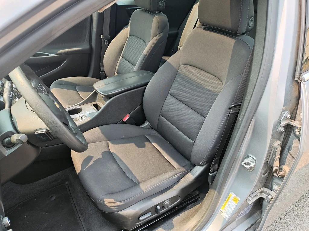 2023 Chevrolet Malibu 1LT - Photo 14
