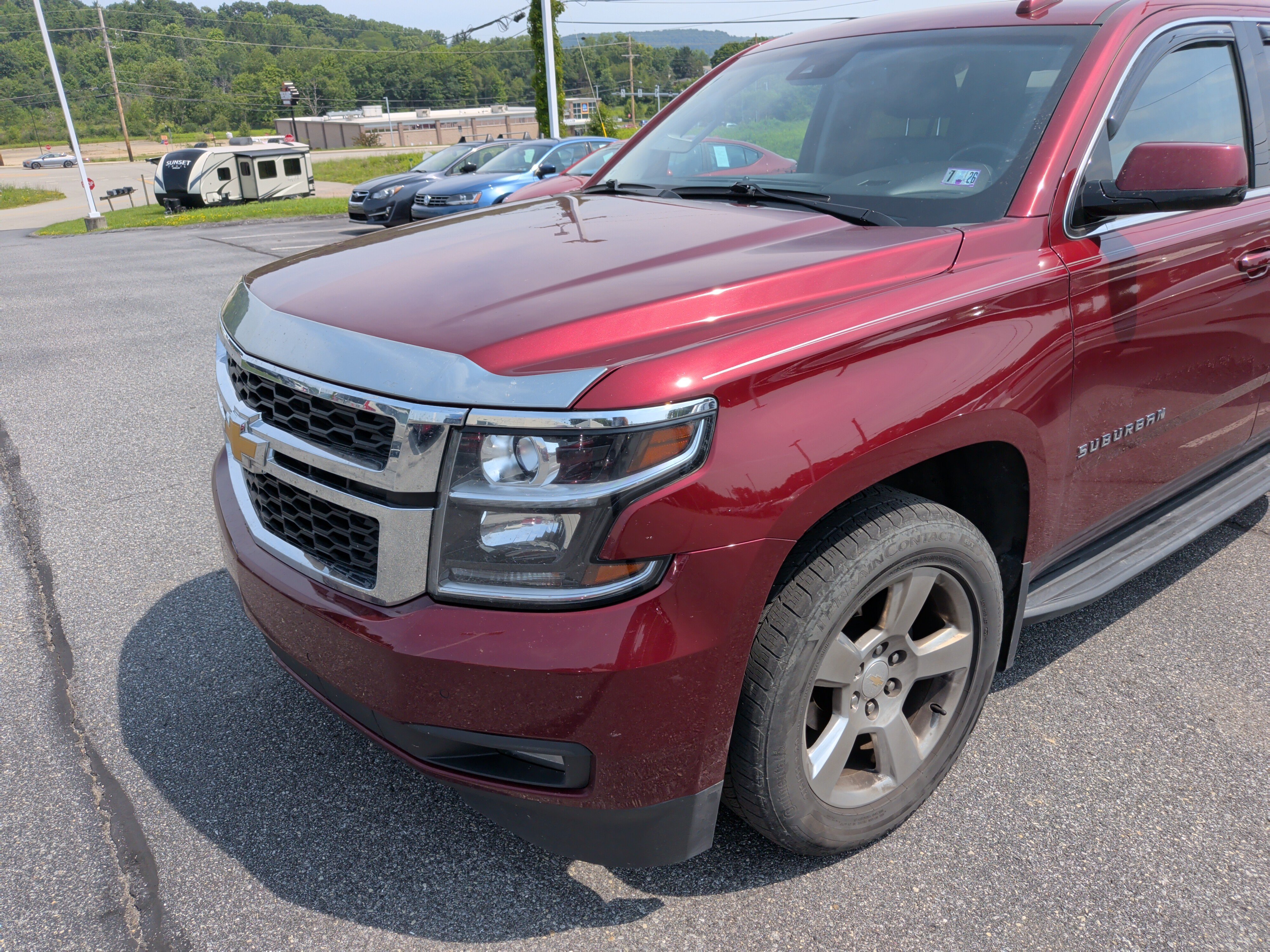 2017 Chevrolet Suburban LT - Photo 6