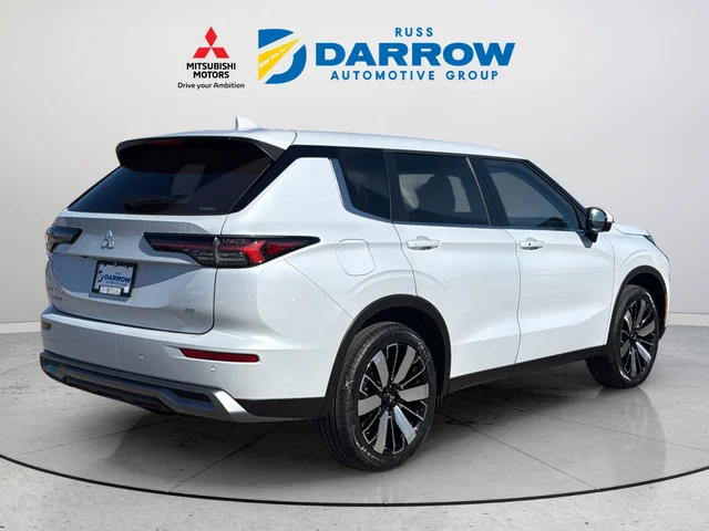 New 2026 White Mitsubishi SE image 5