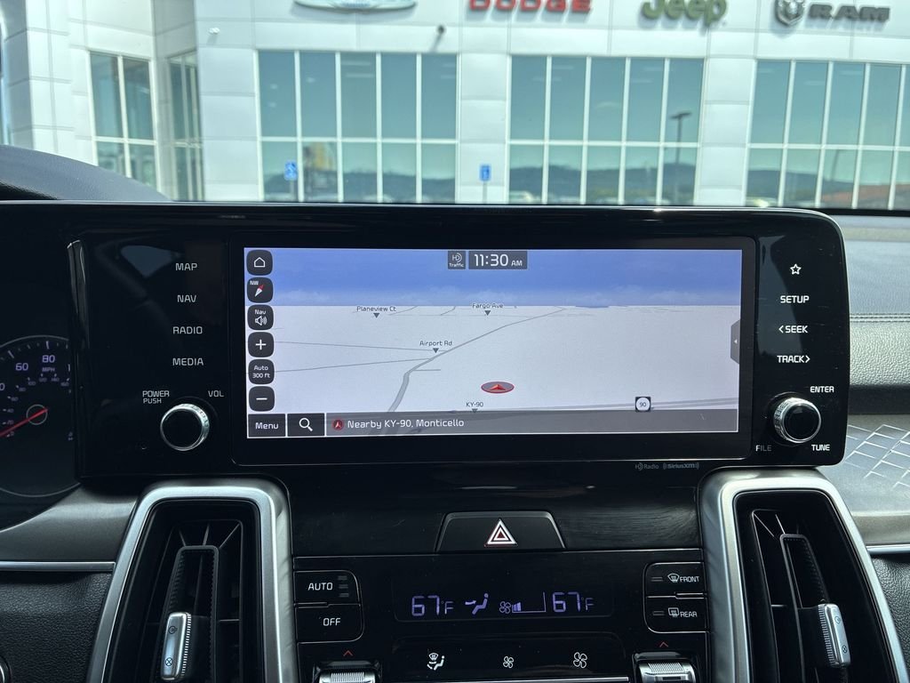 Used 2022 White Kia S image 18