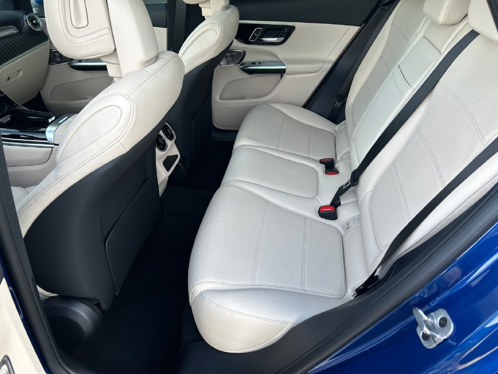New 2026 Starling Blue Metallic Mercedes-Benz GLC 300 image 62