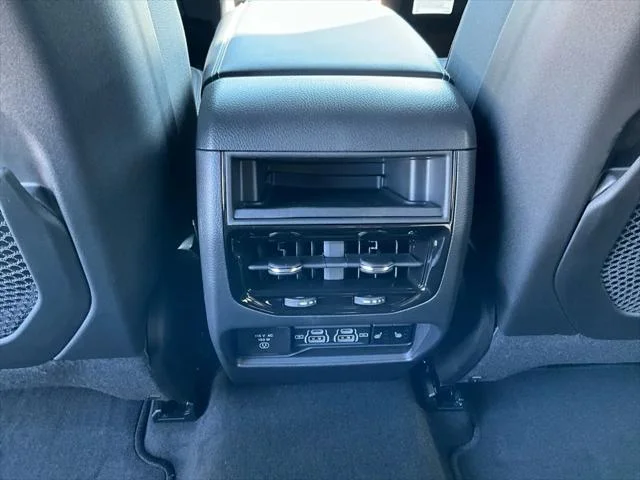 2025 Jeep Grand Cherokee Limited - Photo 8