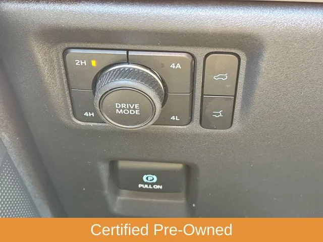 Used 2025 Silver Ford Platinum image 35