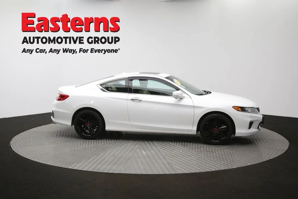 Used 2015 White Honda EX-L image 45