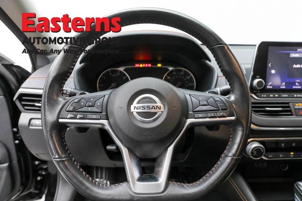 Used 2022 Black Nissan 2.5 SR image 10