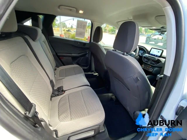 Used 2022 White Ford SE image 10