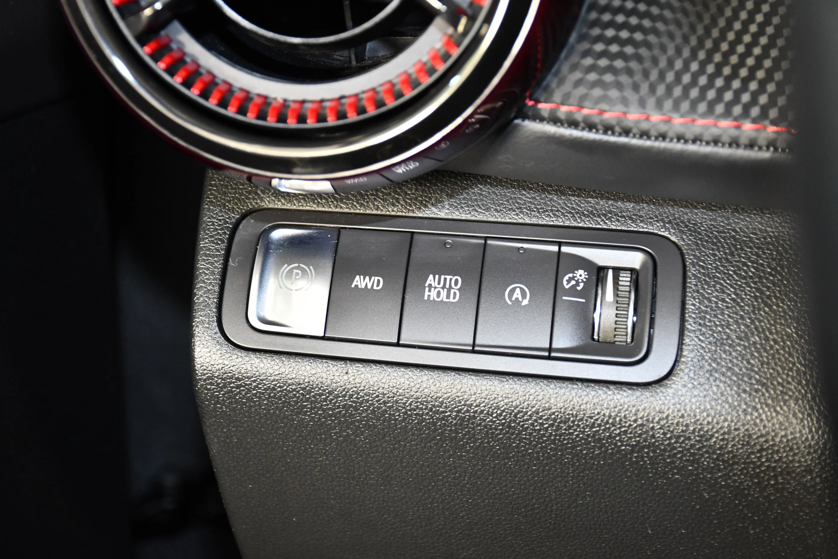 Used 2025 Sterling Gray Metallic Chevrolet AWD RS image 35