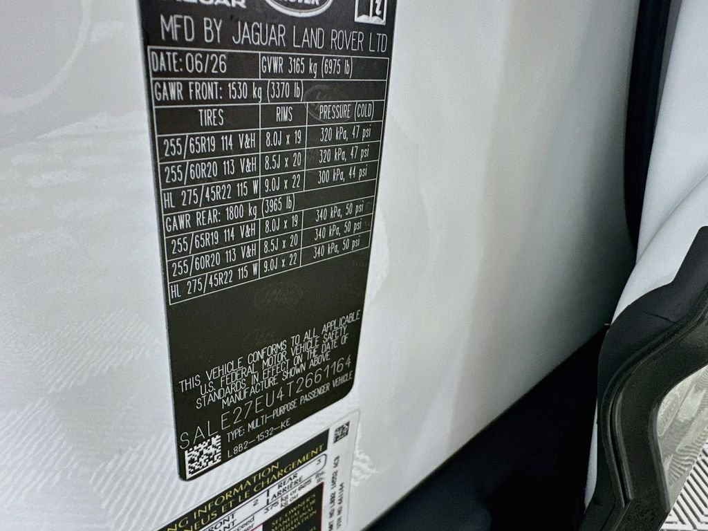 New 2026 Fuji White Land Rover X-Dynamic SE image 30