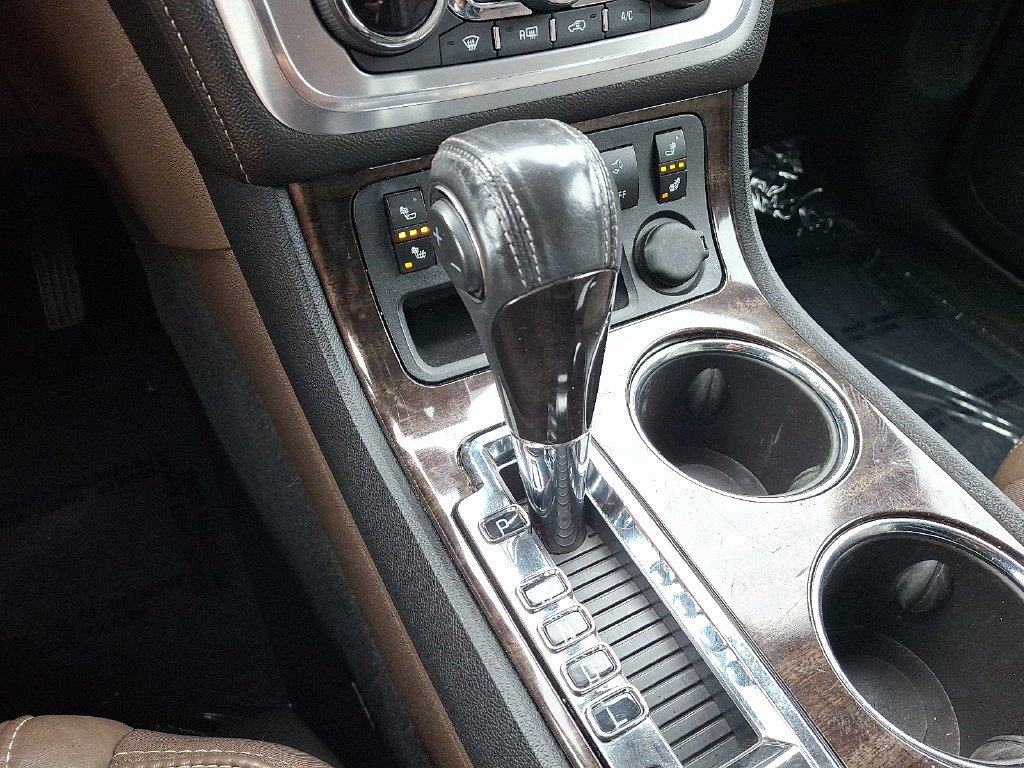 Used 2014 White Diamond Tricoat GMC SLT image 15