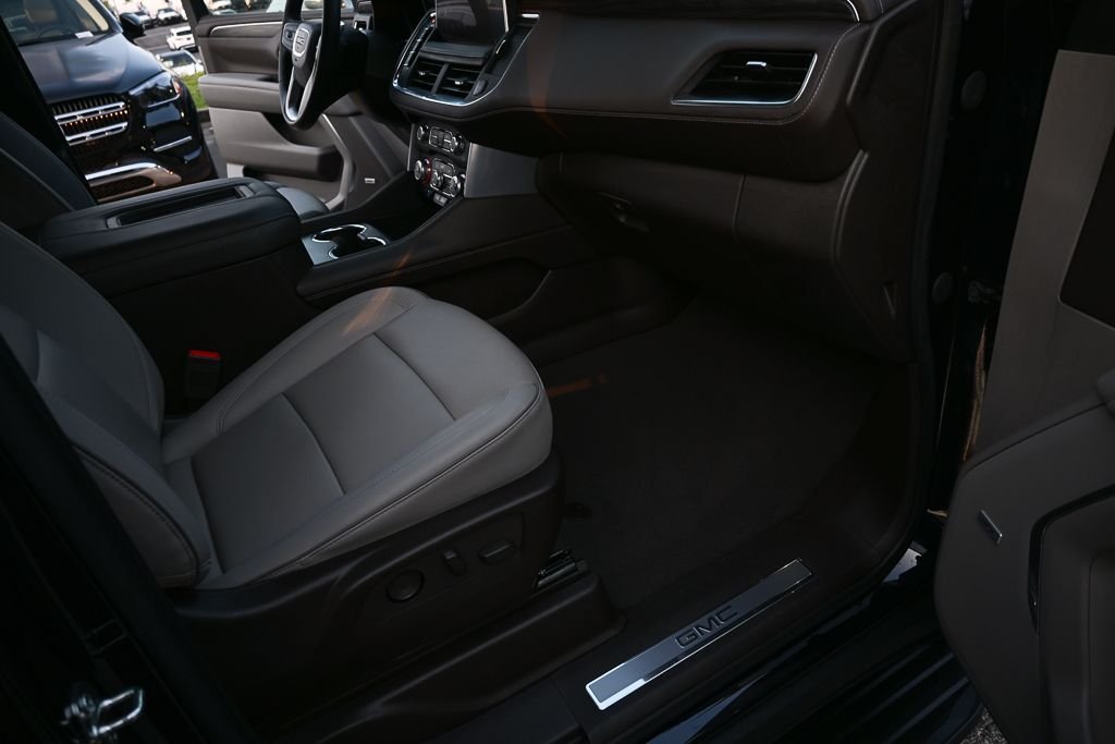 Used 2023 Blue GMC SLT image 21