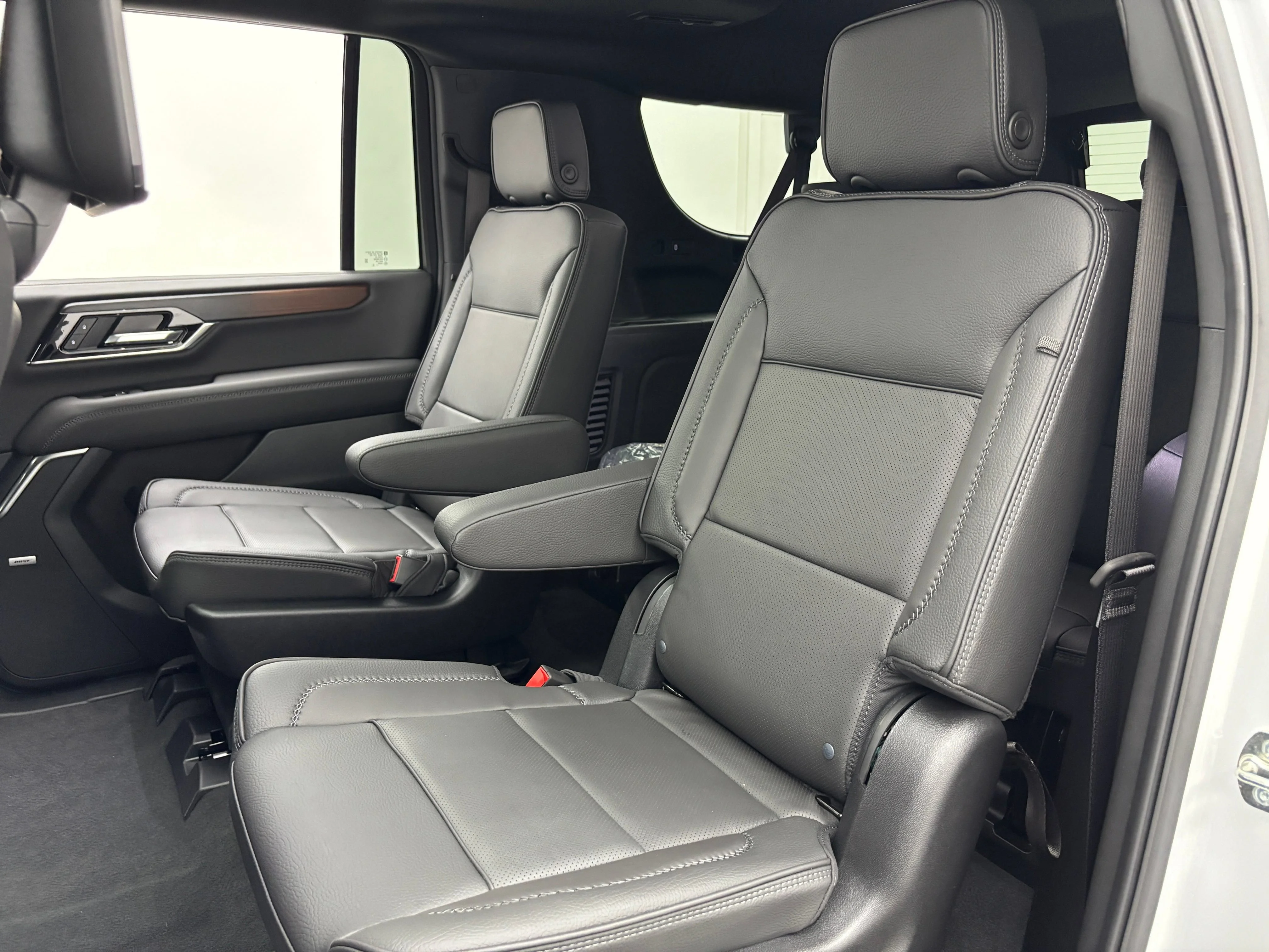 2026 GMC Yukon XL Denali - Photo 50