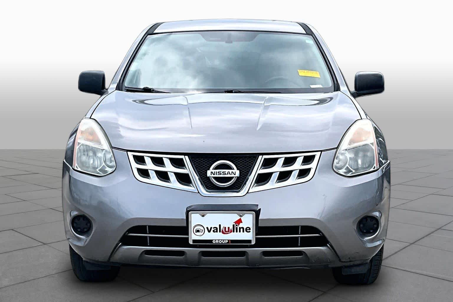 Used 2012 Platinum Graphite Nissan S image 3