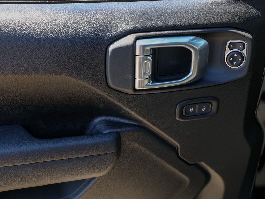 New 2026 Black Clear-Coat Exterior Paint Jeep Sport S image 23