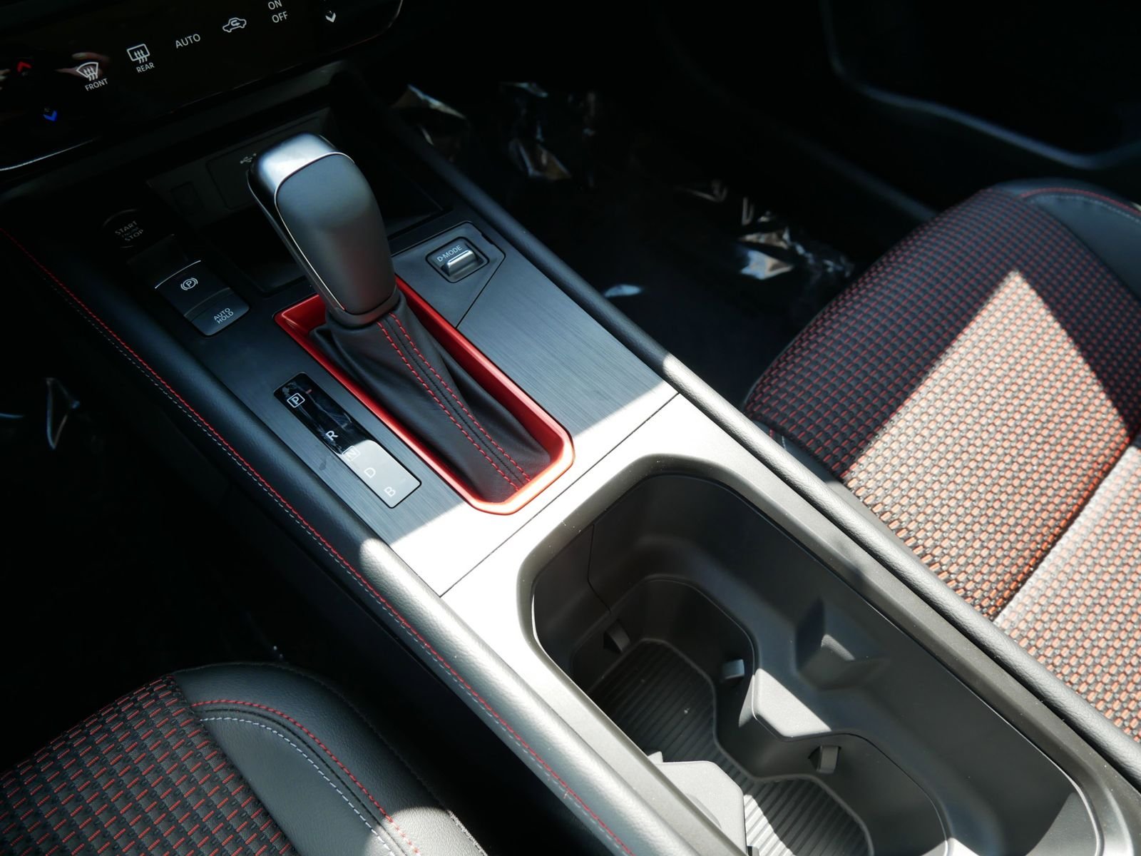 2025 Nissan Kicks SR AWD - Photo 21