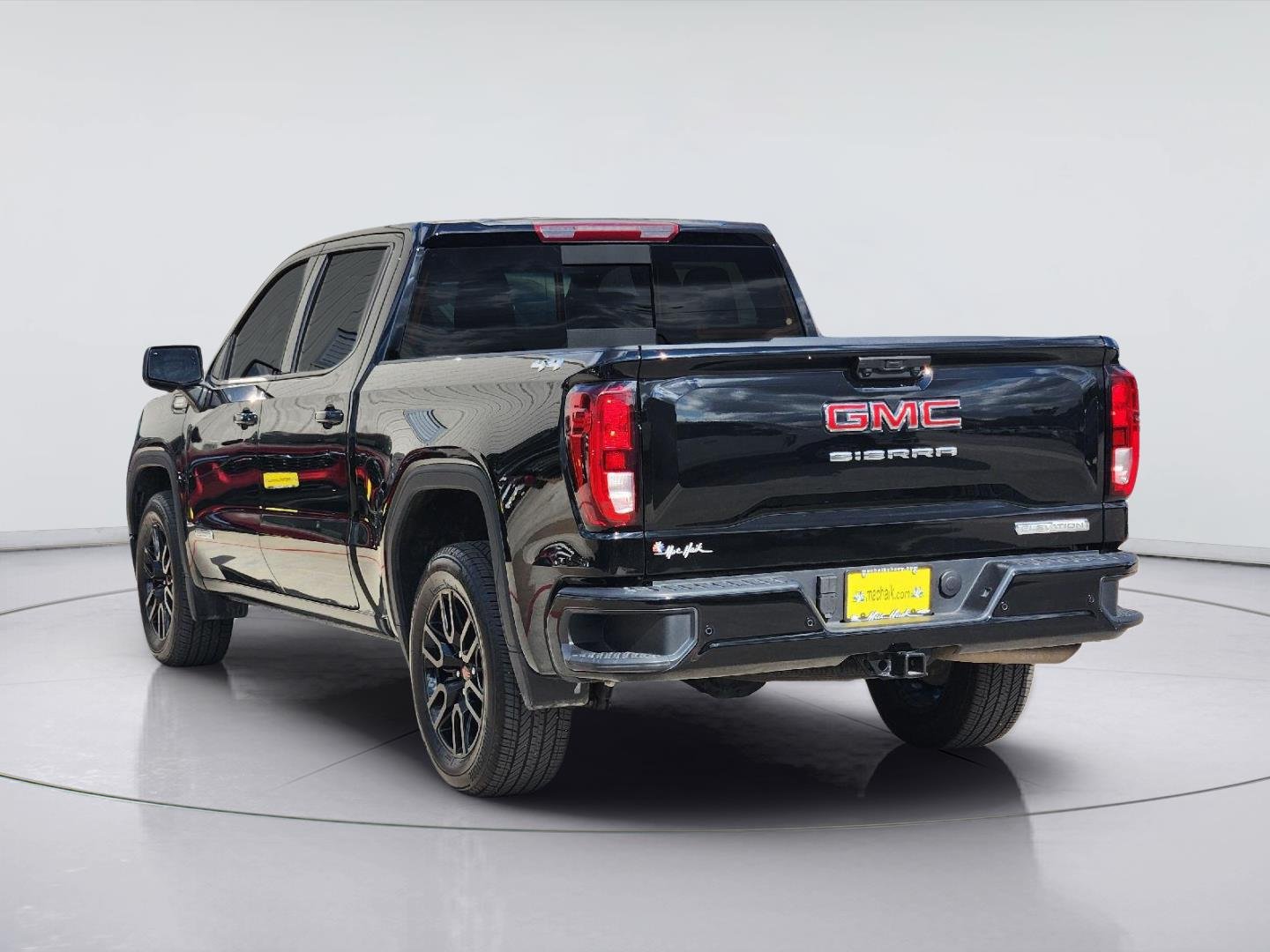 Used 2026 Onyx Black GMC Elevation image 7