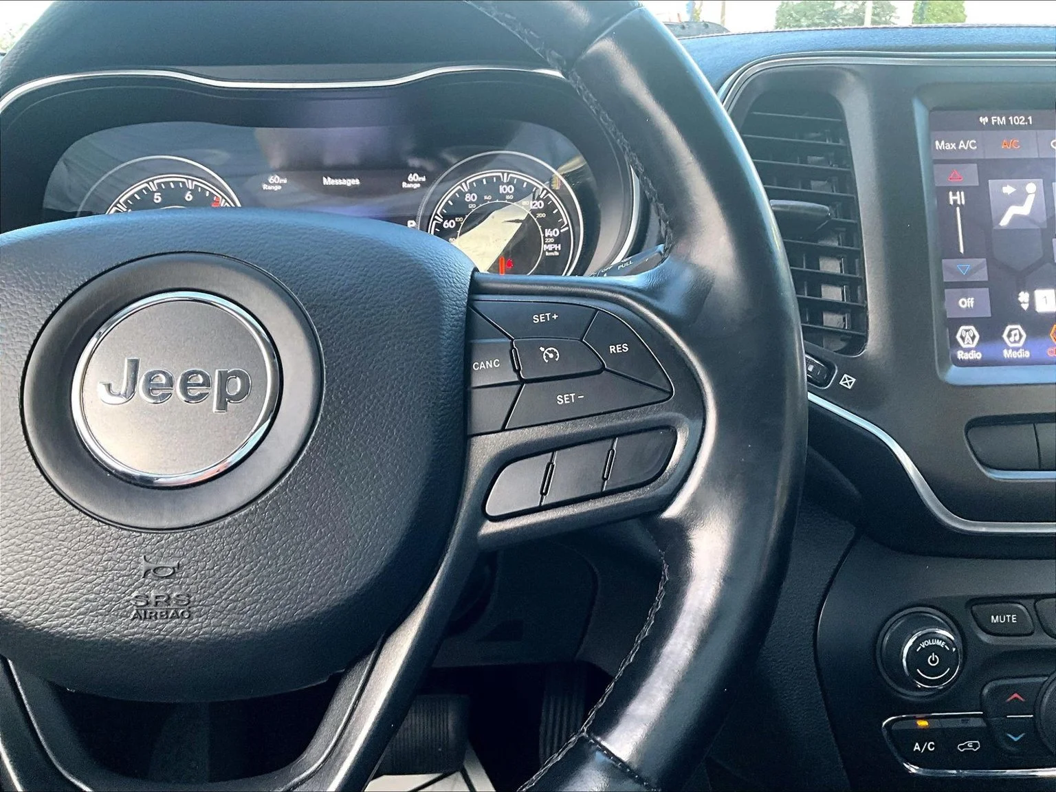 Used 2020 Black Jeep Trailhawk image 20