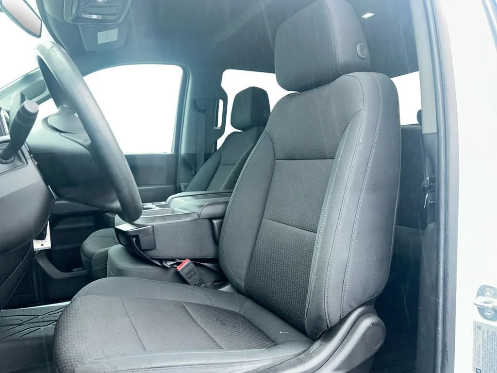 Used 2020 SUMMIT WHITE Chevrolet Custom image 25