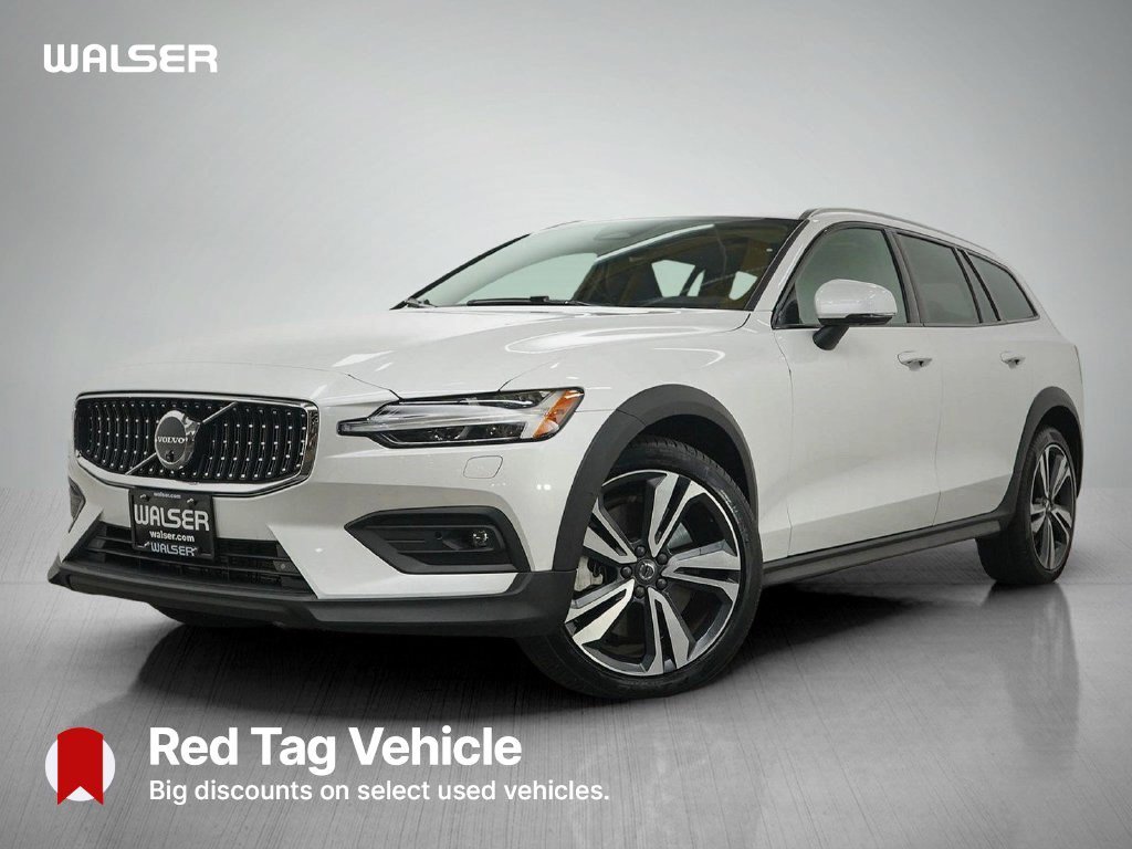 2025 Volvo V60 Cross Country