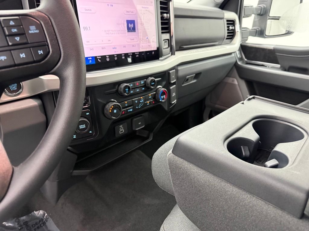 New 2026 White Ford XLT image 28