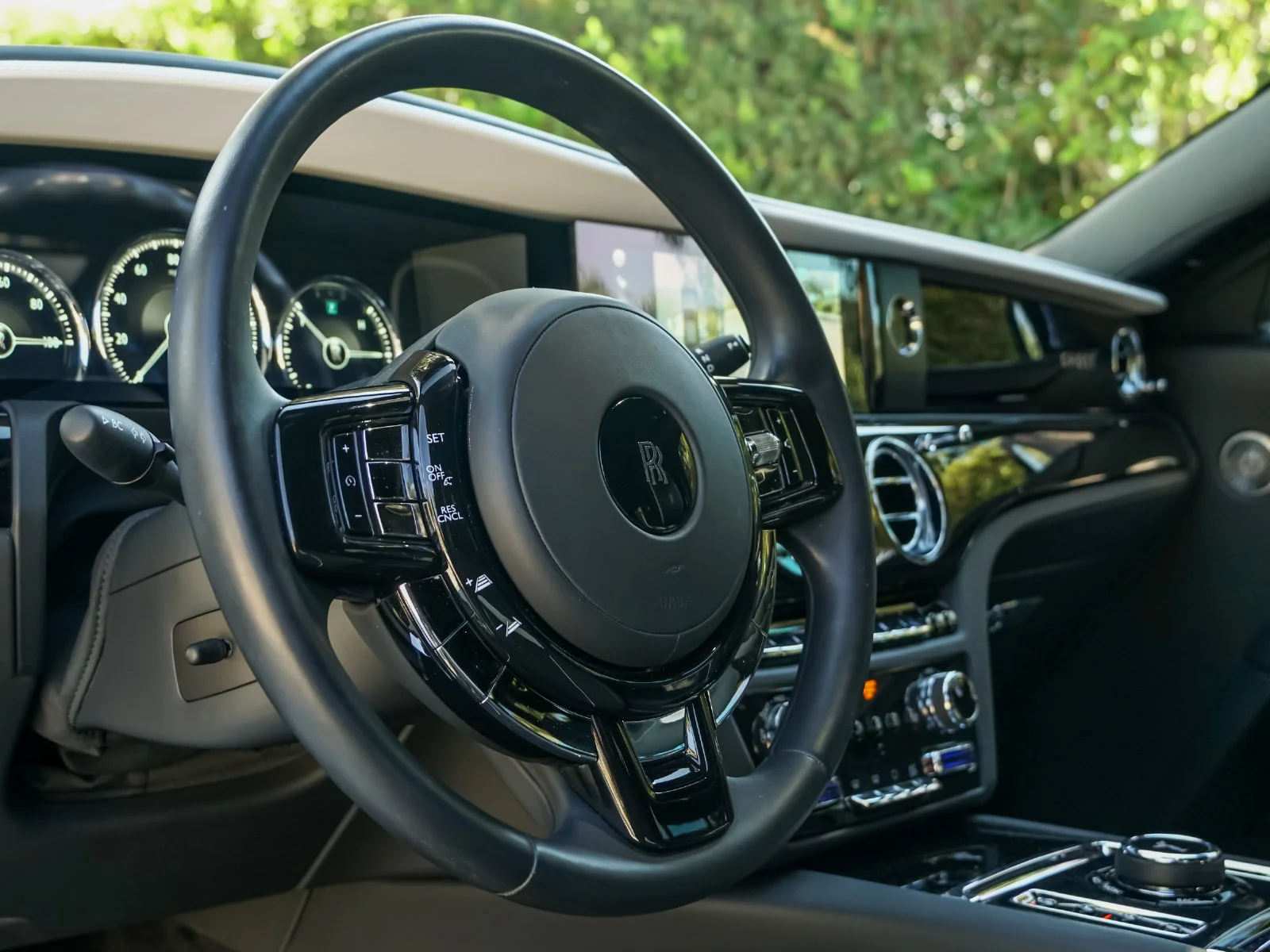 Certified Used 2021 Black Diamond Rolls-Royce  image 18