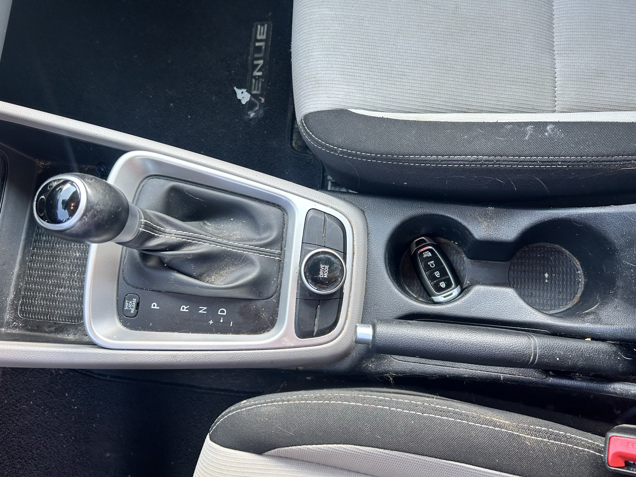 Used 2024 Silver Hyundai  image 15